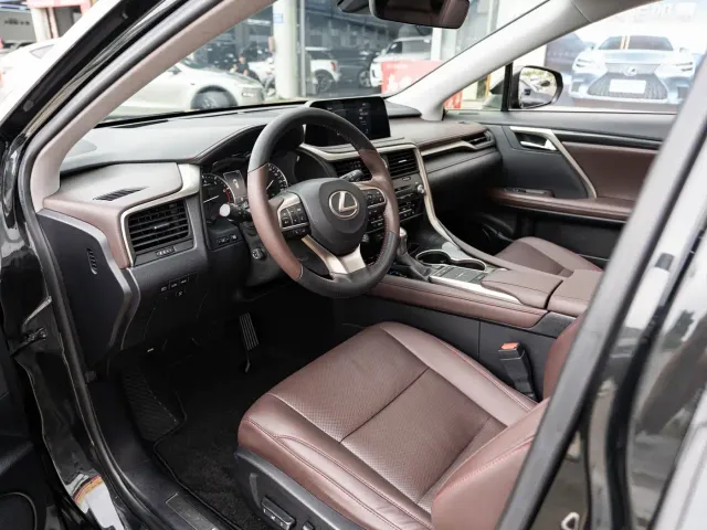 Lexus RX — Фото автомобиля 9