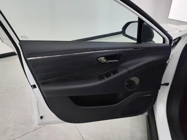 GAC Aion RT — Фото автомобиля 7