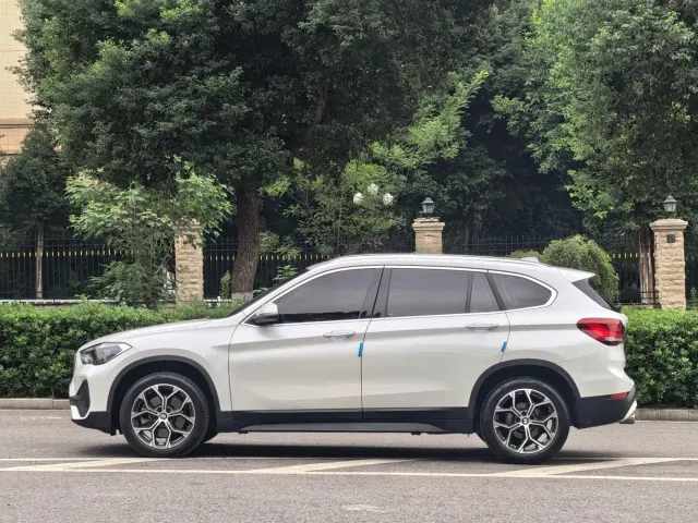 BMW X1 — Фото автомобиля 12