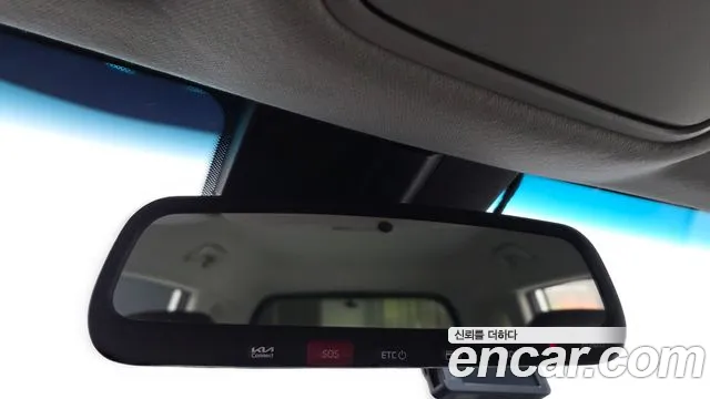 Kia Niro — Фото автомобиля 17