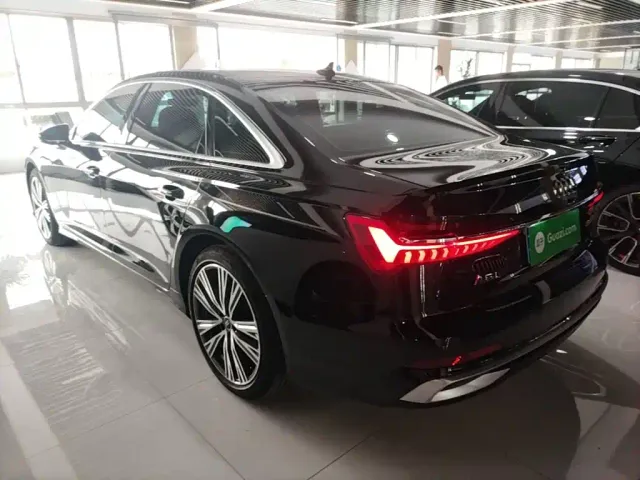 Audi A6L — Фото автомобиля 4