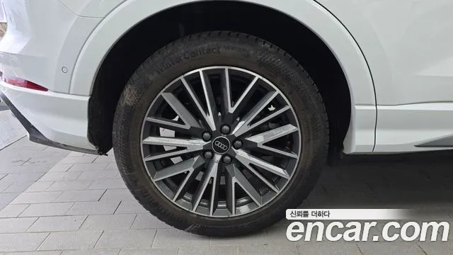 Audi Q3 35 TDI quattro Premium — Фото автомобиля 5