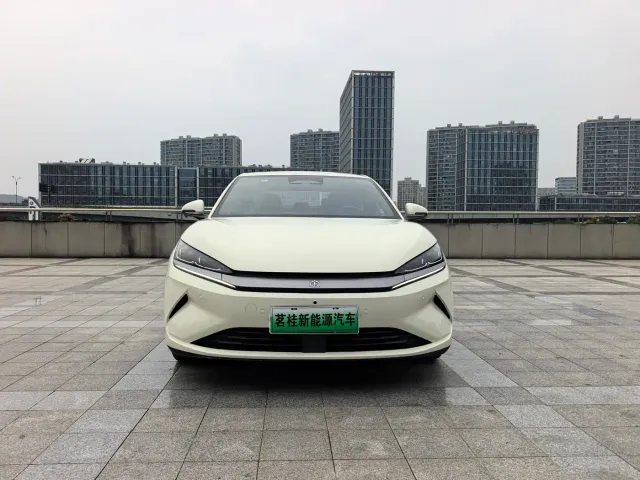 BYD Qin L — Фото автомобиля 3