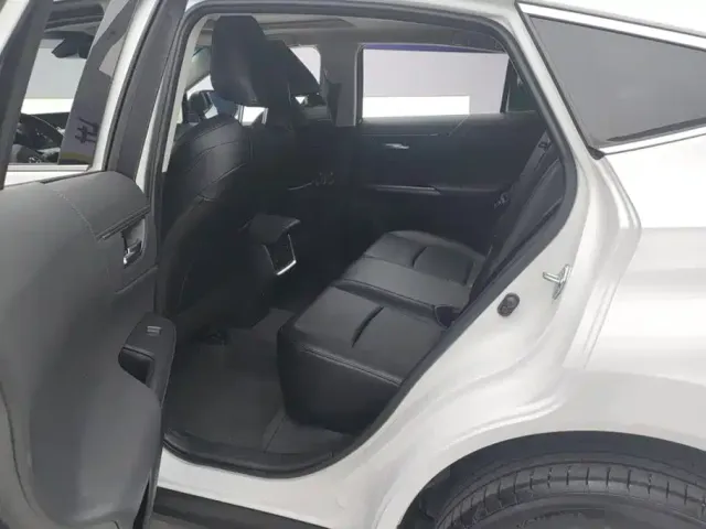 Toyota Harrier — Фото автомобиля 11