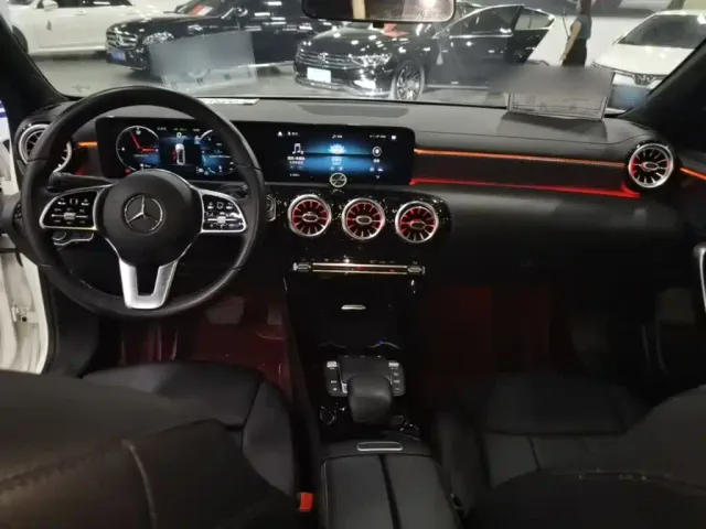 Mercedes-Benz A-Class — Фото автомобиля 9
