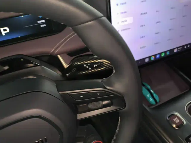 Xiaomi SU7 — Фото автомобиля 13
