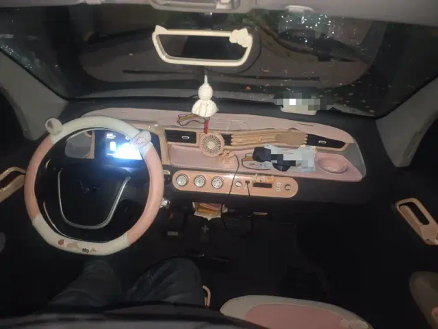 Wuling Hongguang Mini EV — Фото автомобиля 5