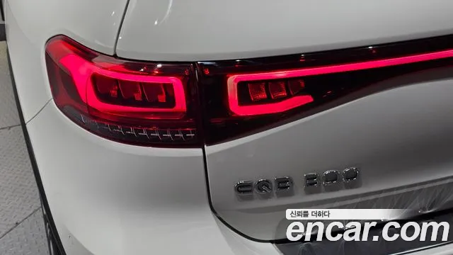 Mercedes-Benz EQB — Фото автомобиля 20