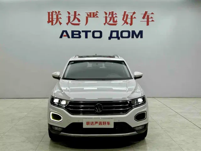 Volkswagen T-Roc — Фото автомобиля 2
