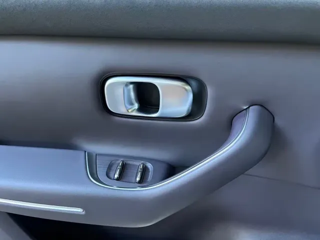 Leapmotor C10 — Фото автомобиля 5