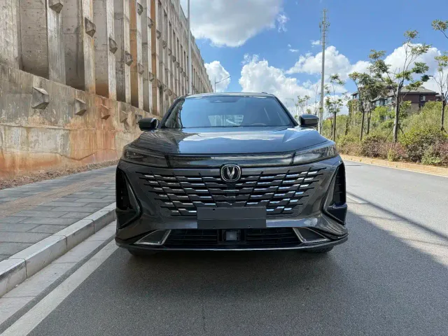 Changan CS75 Plus — Фото автомобиля 2