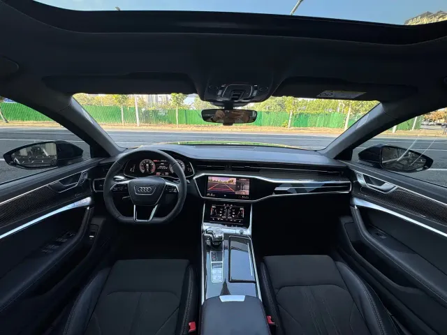Audi A6L — Фото автомобиля 12
