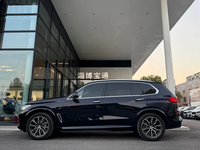 BMW X5 — Фото автомобиля 12