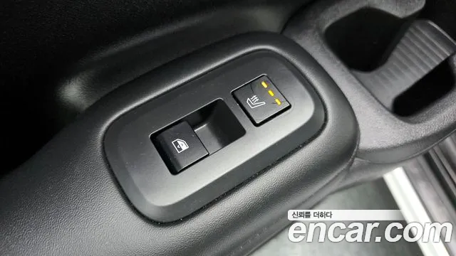 Hyundai Santafe — Фото автомобиля 17