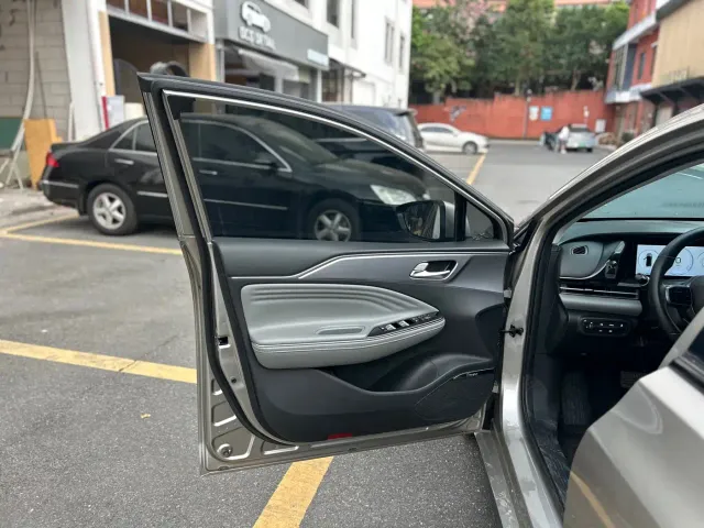 GAC Aion S Plus — Фото автомобиля 9