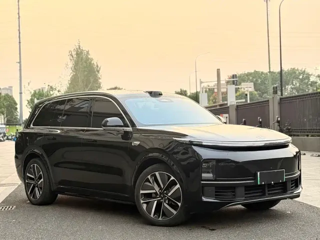 Фотография автомобиля — Li Auto L9
