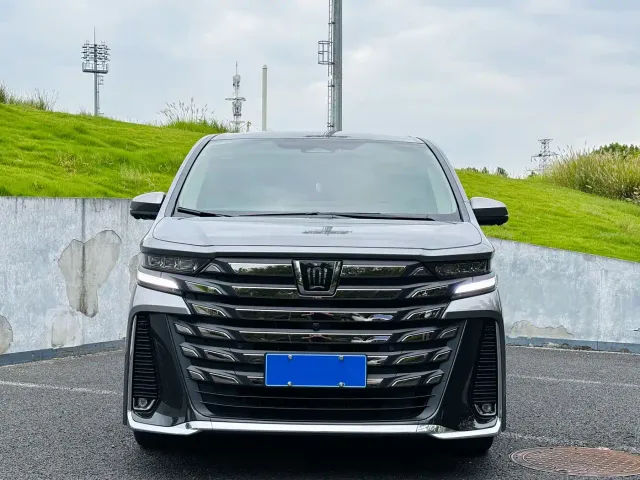 Toyota Vellfire — Фото автомобиля 2