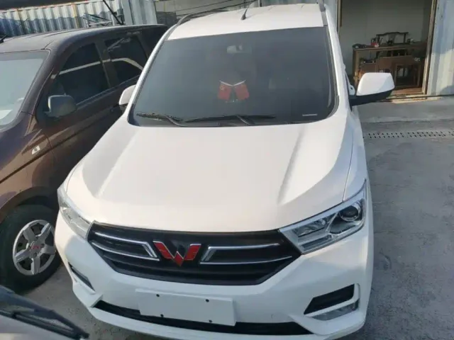 Wuling Hongguang — Фото автомобиля 2