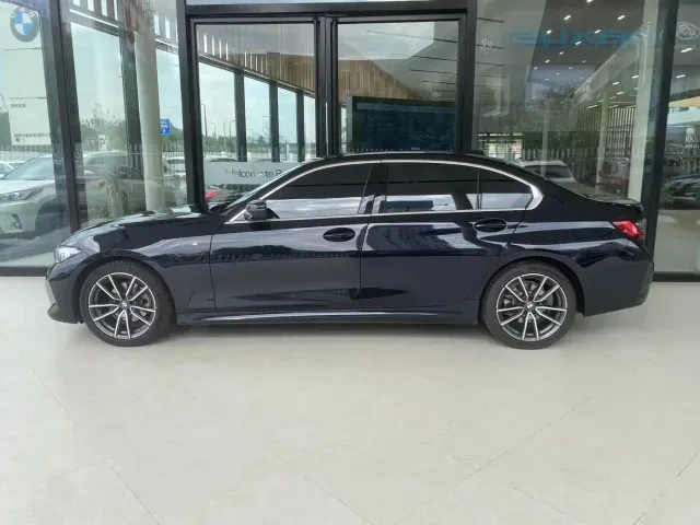 BMW 3 Series — Фото автомобиля 2