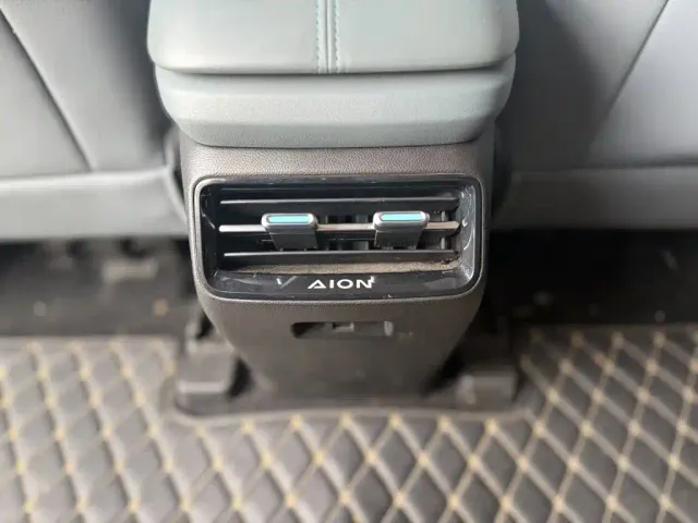 GAC Aion Y — Фото автомобиля 6