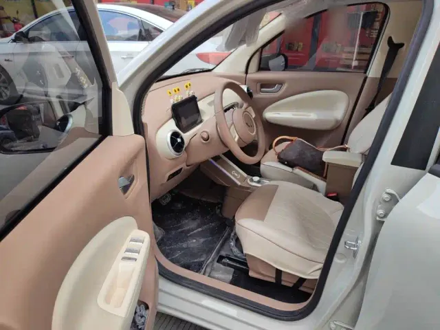Wuling Hongguang Mini EV — Фото автомобиля 12