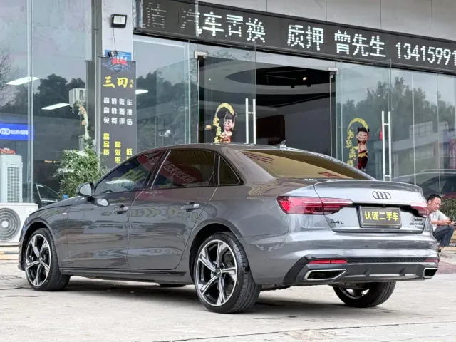 Audi A4L — Фото автомобиля 17