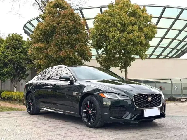 Jaguar XFL — Фото автомобиля 3