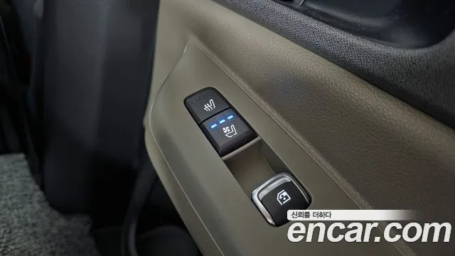 Kia Carnival — Фото автомобиля 28
