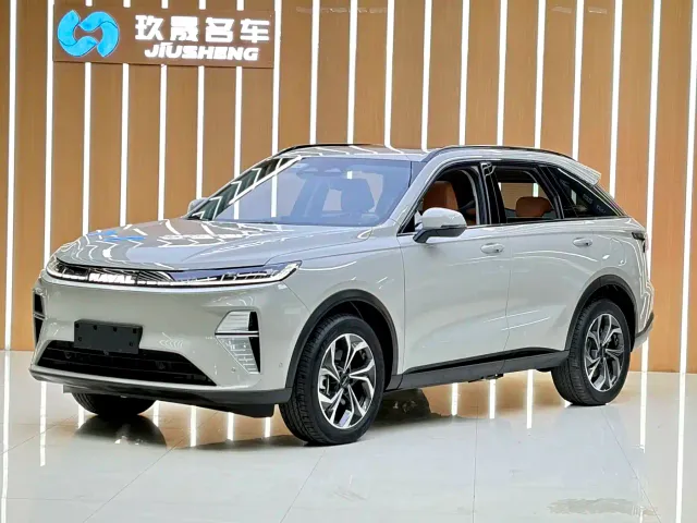 Фотография автомобиля — Haval Xiaolong MAX
