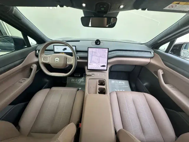 Nio ES8 — Фото автомобиля 6