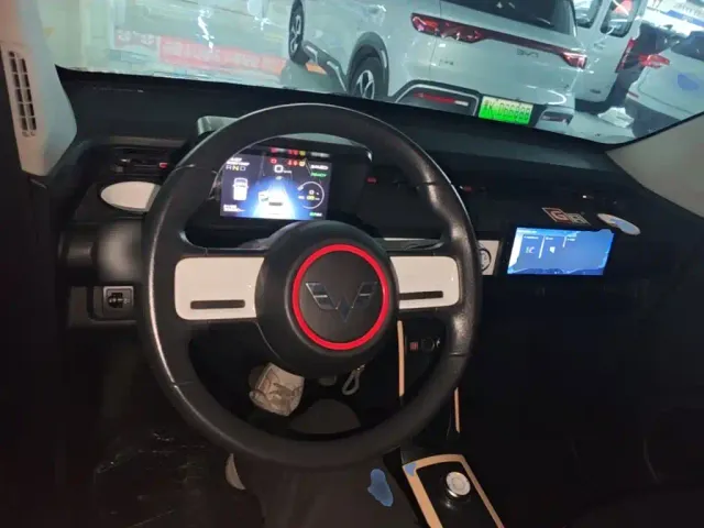 Wuling Hongguang Mini EV — Фото автомобиля 9