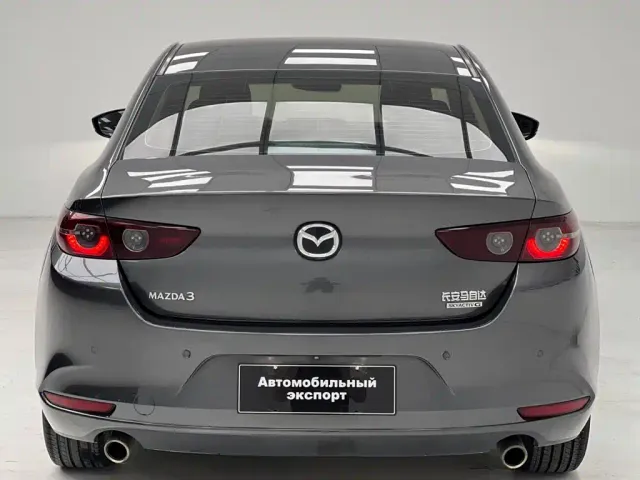 Mazda Axela — Фото автомобиля 8