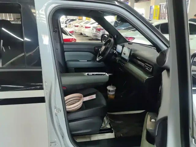Baojun Yep Plus — Фото автомобиля 8