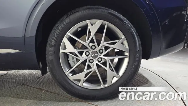 Genesis GV70 2.5T Бензин AWD — Фото автомобиля 20
