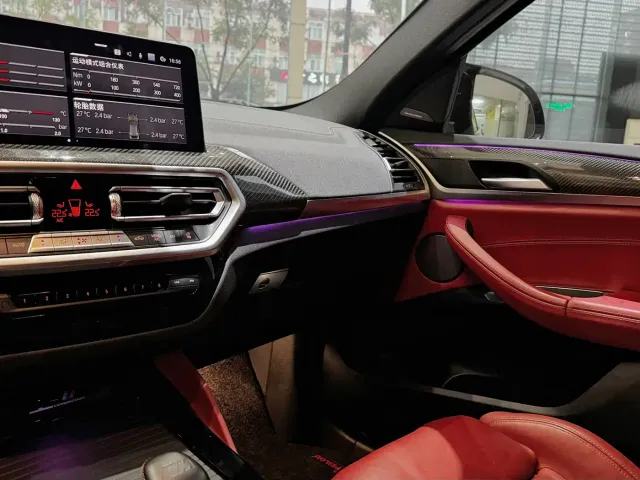 BMW X4 M — Фото автомобиля 10
