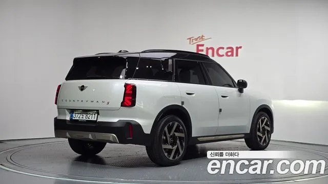 MINI Countryman 3rd Gen — Фото автомобиля 2
