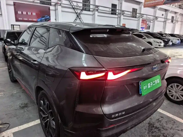 Changan Z6 — Фото автомобиля 4