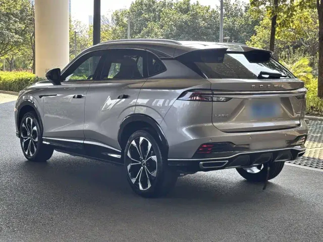 Roewe RX5 — Фото автомобиля 4