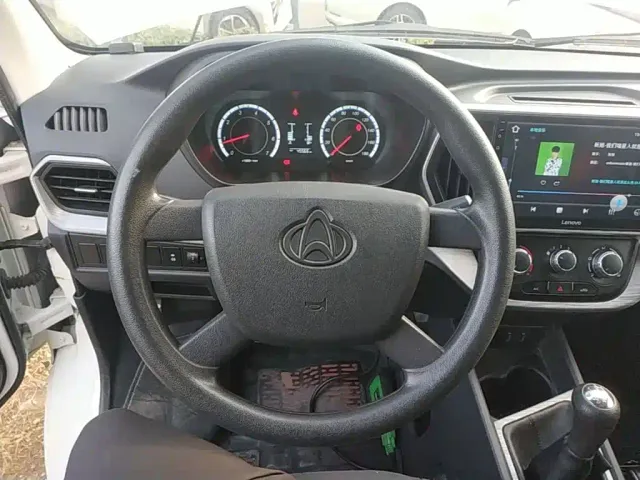 Changan Ruixing M60 — Фото автомобиля 10