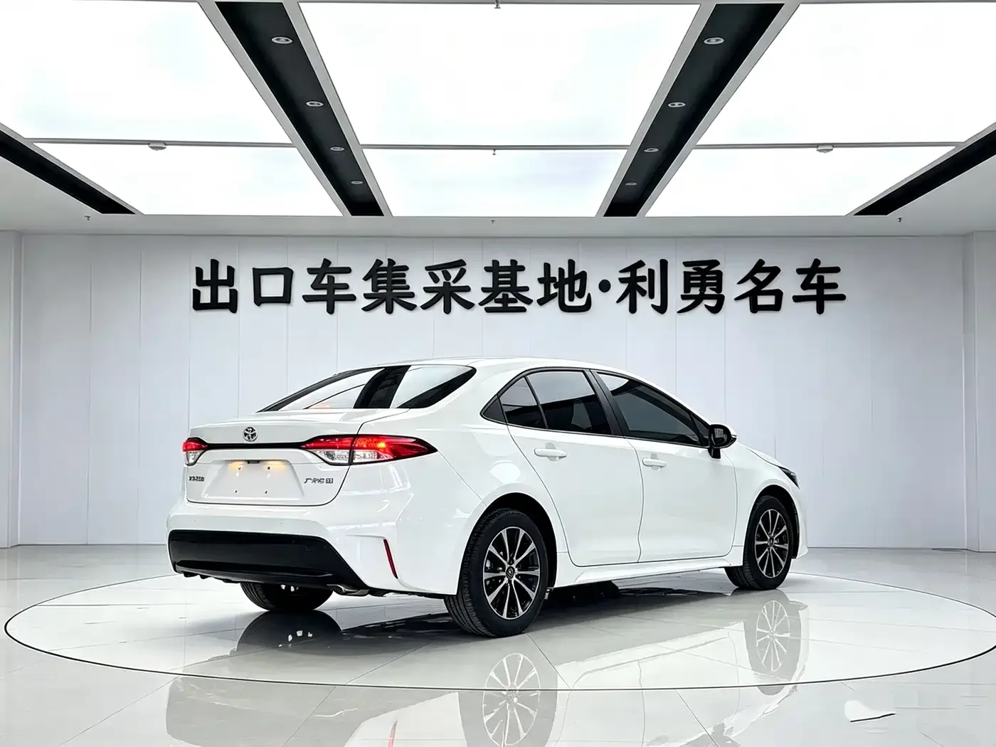 Toyota Levin 2023 185T CVT Luxury — Фото автомобиля 3