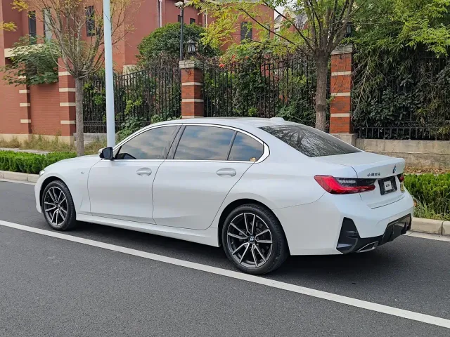 BMW 3 Series — Фото автомобиля 16