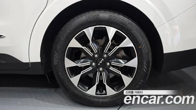 Kia Canival Carnival 4 поколение Бензин 9 мест Prestige — Фото автомобиля 18