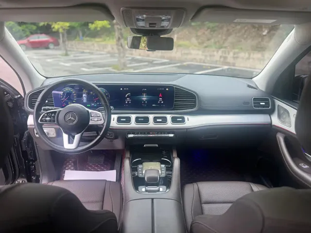 Mercedes-Benz GLE-Class — Фото автомобиля 8