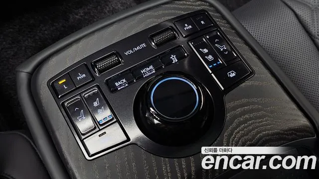 Genesis G80 Бензин 3.5 турбо AWD — Фото автомобиля 6