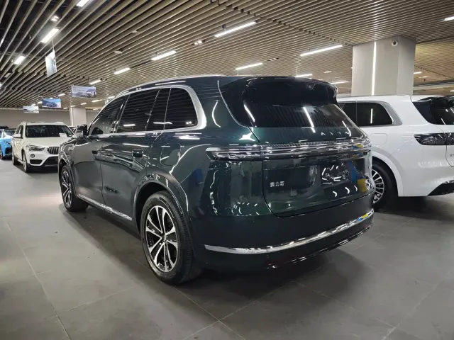 Aito M7 — Фото автомобиля 6