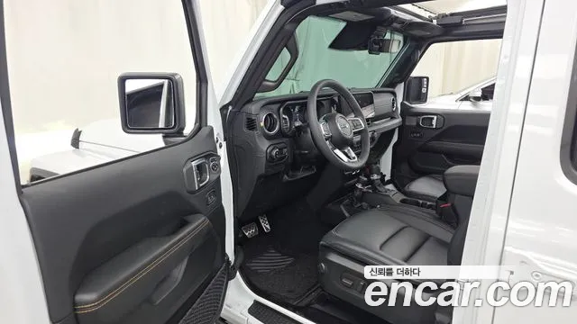 Jeep Wrangler JL — Фото автомобиля 10
