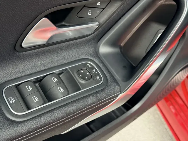 Mercedes-Benz A-Class — Фото автомобиля 20