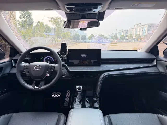 Toyota Camry — Фото автомобиля 22