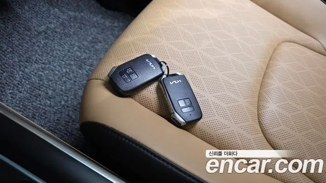 Kia Carnival 4th Gen — Фото автомобиля 22
