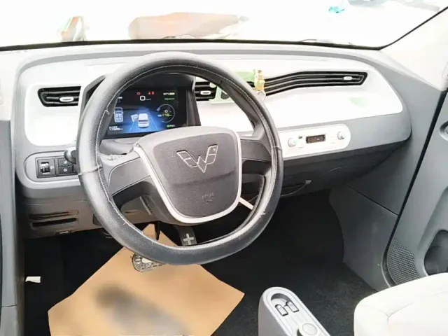 Wuling Hongguang Mini EV — Фото автомобиля 9